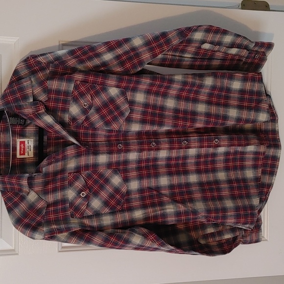 Wrangler Other - Wrangler Men's Medium Long Sleeve Flannel Button Down Like New